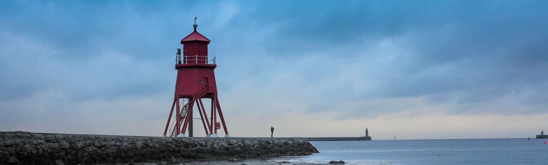 About Us 3 1400 x 390